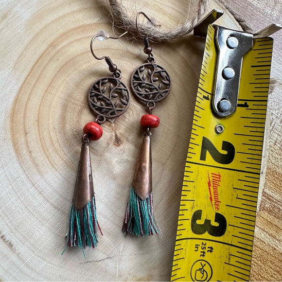 Long Opening Earrings With Round Design With Fringes - Picture 3 of 3